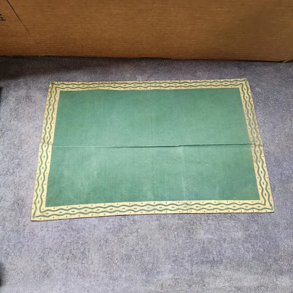 Vintage Pier 1 Imports  4 piece placemats green cotton A b48